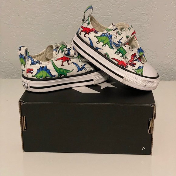 Converse Dinosaur All Over Print Size 4C - Picture 3 of 5